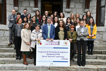 Clausura primera edición becas Ahora tú